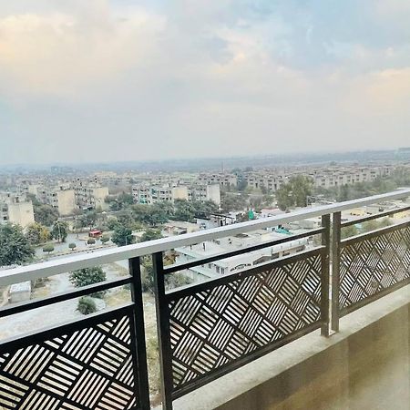 Flat In Central Islamabad Exterior foto